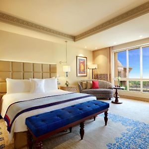 Hotel Grand Teo Near Igi Airport